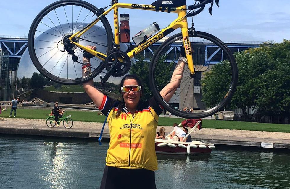 – Sykkelturen var fantastisk, beinhard, morosam og utfordrande. Me fekk verkeleg føle på alle aspekt av følelsar i kroppen, fortel Oddveig to dagar etter at dei kom i mål i Paris.