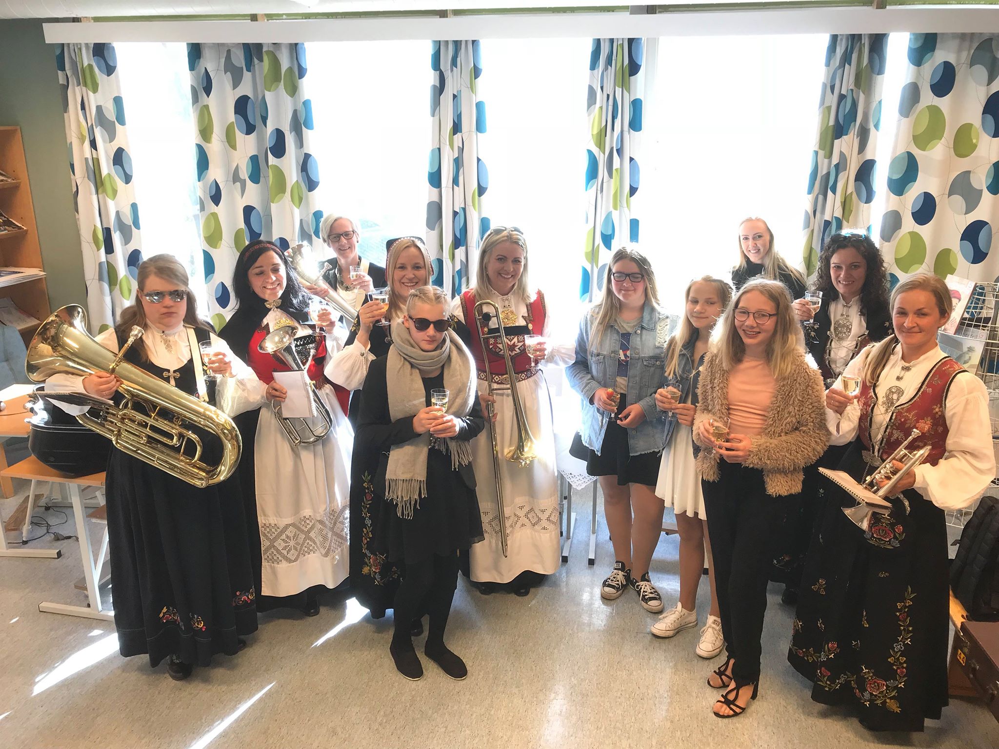 32683108_10212082770928086_7558571493777473536_n