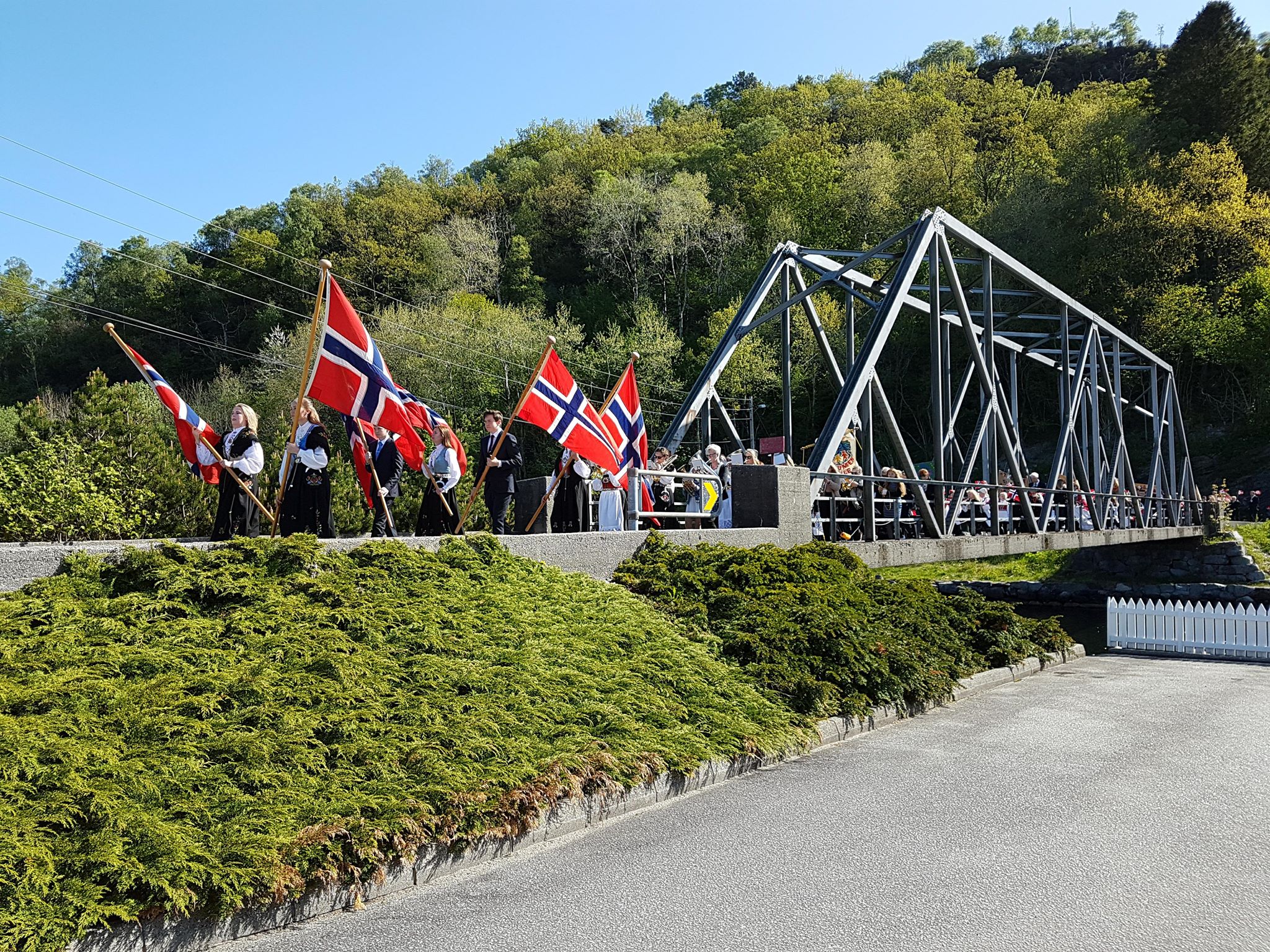 32693345_601684076867120_9130347585003847680_n