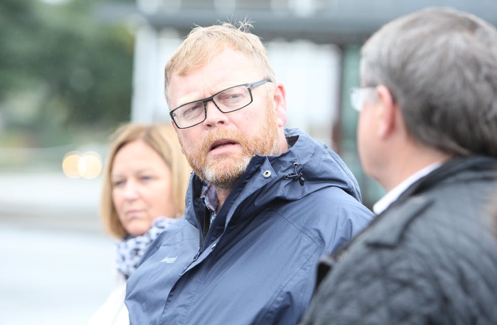 Terje Knoff er i ferd med å pakke saman. No byter han politiske verv og jobb på Kårstø, med jobb i Finnmark på Melkøya.
Foto: Alf-Einar Kvalavåg