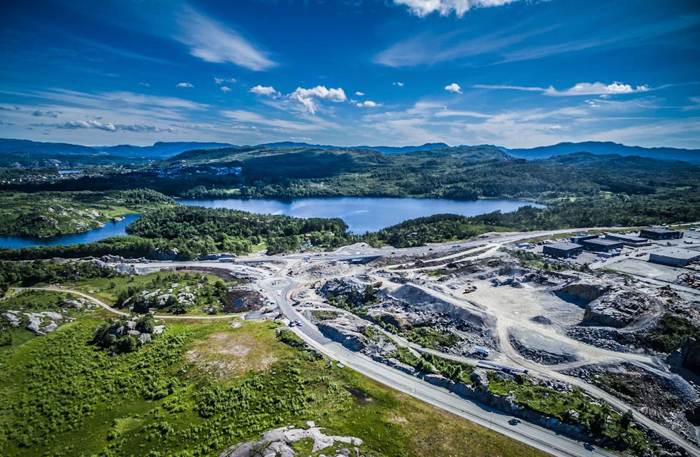 Kommunen nyttar høvet og kjøper opsjonstomta i Aksdal næringspark. Nå får både teknisk og Vepro den plassen dei treng.