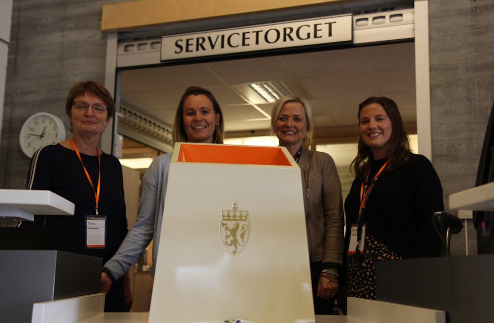 Anne Karin Espevik, Åshild Austerheim Milje Karoline Hettervik og Kaja R. Brevik tok i mot stemmer ved sist val. Arkivfoto: Ingvild R. Myklebust