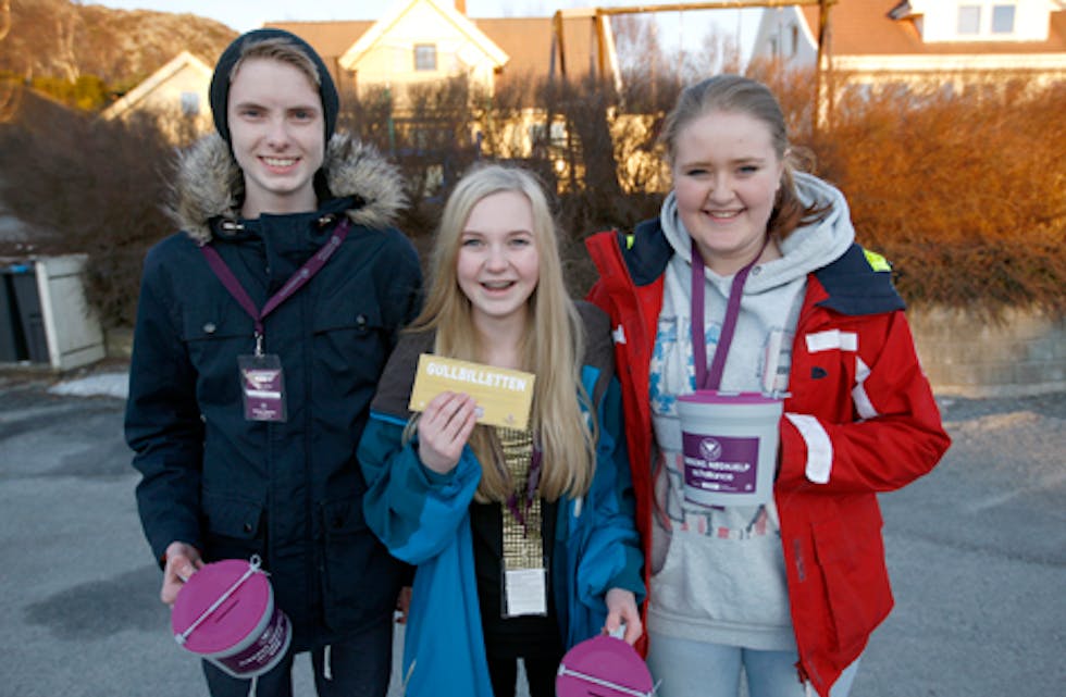 Tanya S Johnsen ( i midten) gjekk turen saman med Sindre Stølen og Tiril Berntsen.