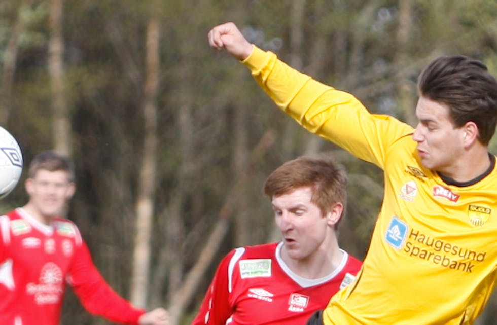 Morten Bådsvik var både høgt og lågt mot Vedavåg og skåra to mål. Foto: Alf-Einar Kvalavåg