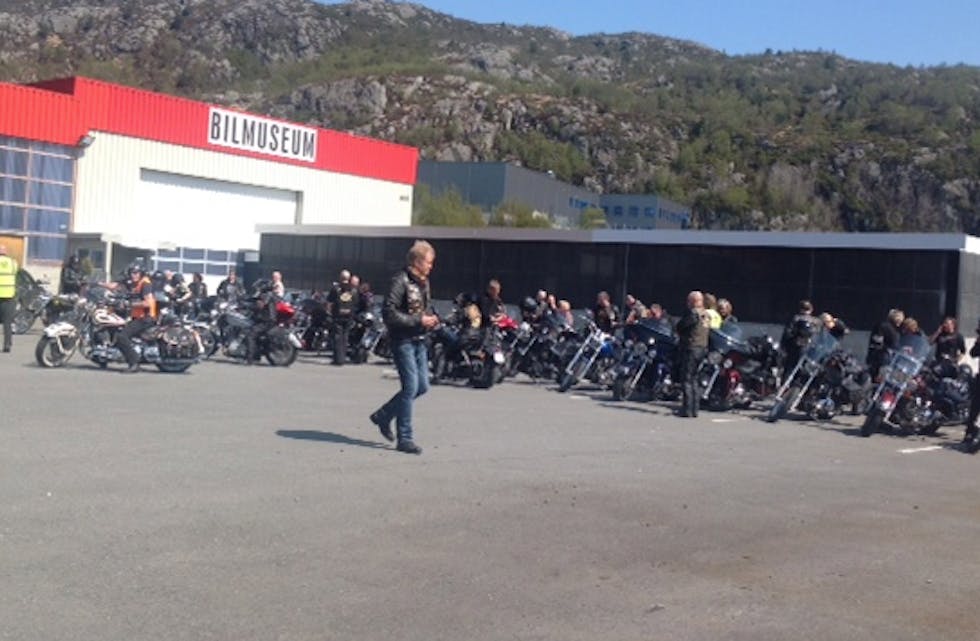 Harley Davidson entusaistar frå Bergen til Stavanger møttest i dag på museet på Frakkagjerd.