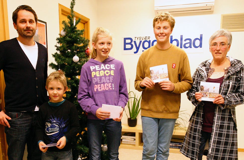 Idrettskonsulent Geir Stakkestad saman med nøgde vinnerar. Foto: Alf-Einar Kvalavåg