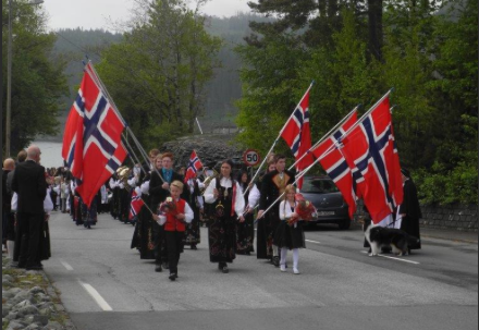 Toget i Nedstrand. Foto: Bjørg Rørtveit