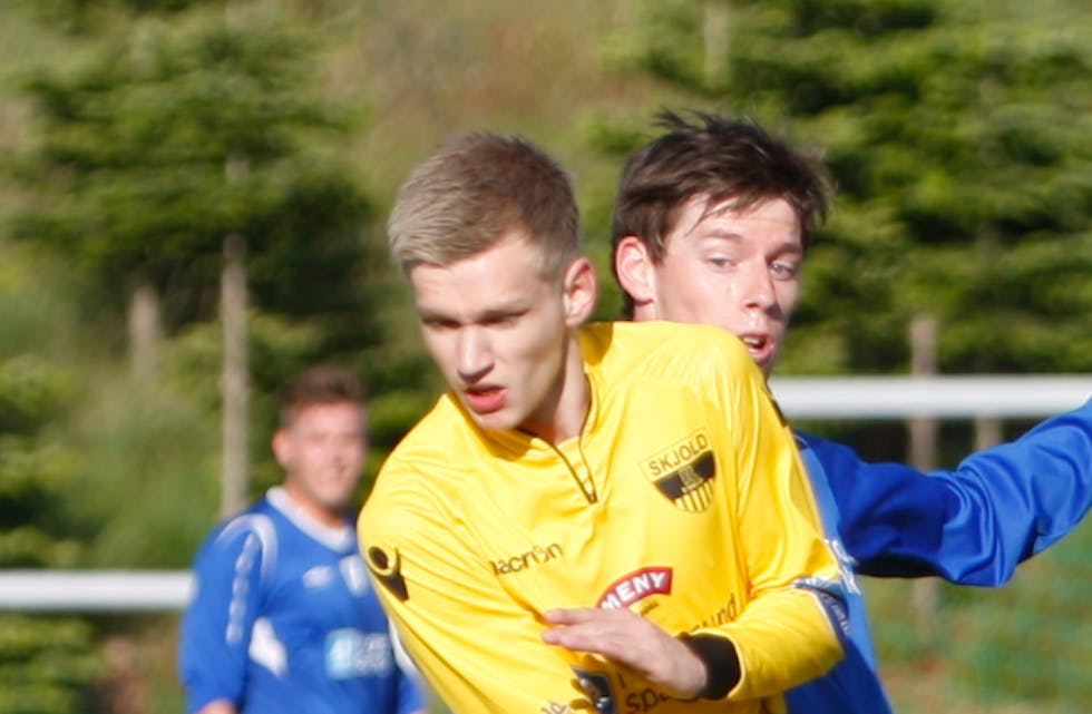 Aleksander Gundersen er i storform for tiden. Tre mål sist helg ble til to i dag mot Espen Tørresdal og Stegaberg. Foto: Alf-Einar Kvalavåg