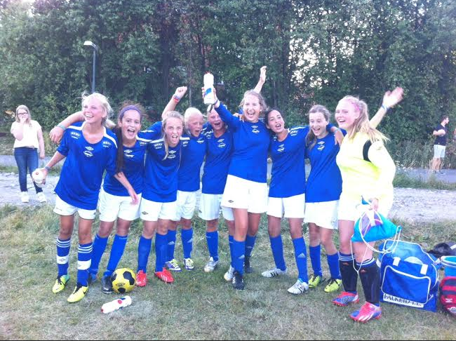 Kven vil juble mest på Ekebergsletta i dag. Skjold, Falkeid eller Stegaberg?.
Falkied J13 vann over Huk og speler kvartfinale 16.35.Falkied J13 speler klokka 10.50.