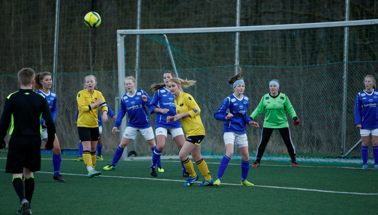 Skjermbilde 2015-04-27 kl. 22.24.08