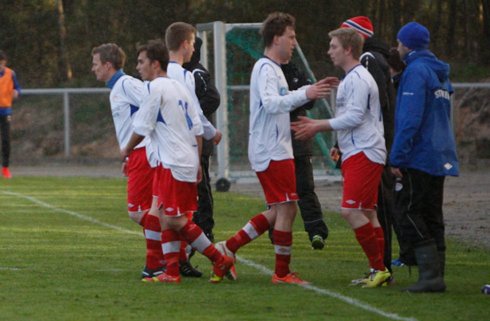 Kjell Åge Kallevik løper inn til sin 370 Stegaberg-kamp. Imponerande. Foto: Alf-Einar Kvalavåg