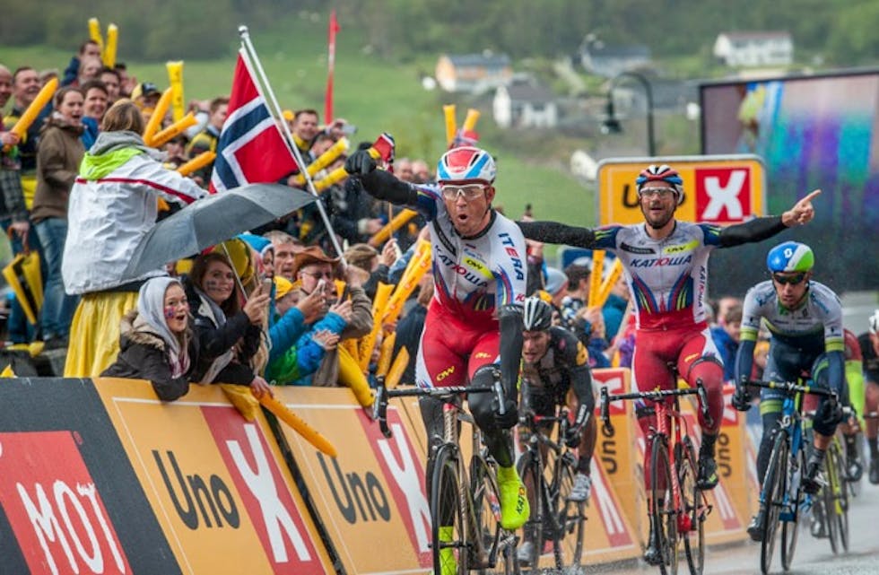 Aleksander Kristoff var suveren i Norheimsund i går. Er det han som vinn i dag også, når rittet går gjennom Tysvær?. Foto: Tour de Fjords.