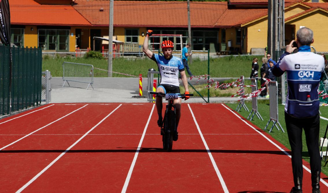 Skjermbilde 2015-06-21 kl. 18.55.55