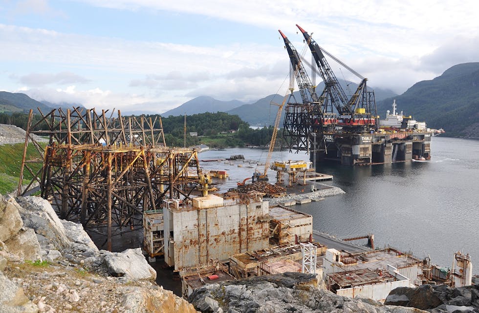 I dag gir regjeringen gjenvinningsanlegget til AF Offshore Decom tillatelse til å seksjonere brukte oljeinstallasjoner i Vats- og Yrkesfjorden.