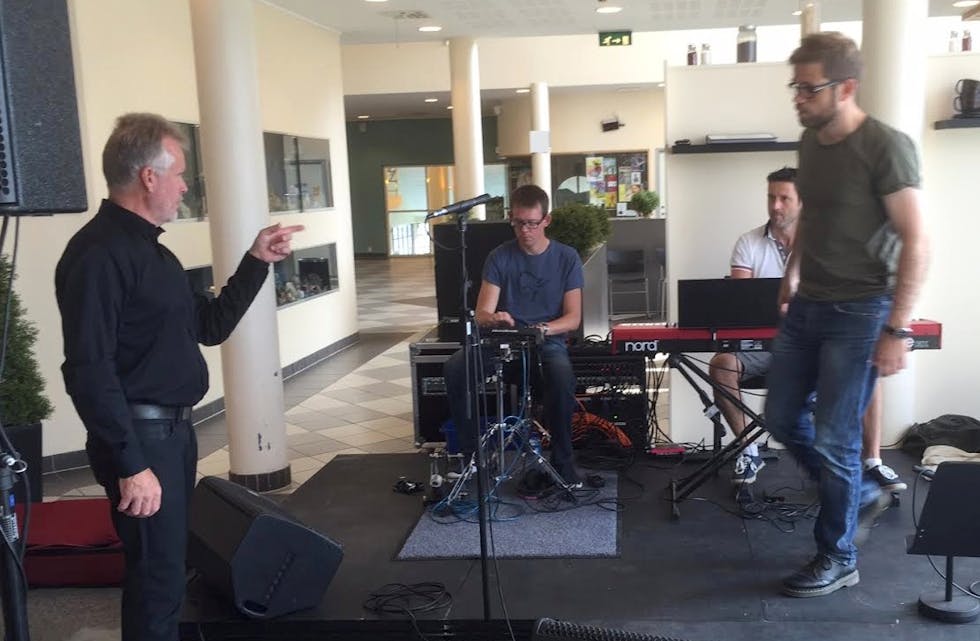 Lars Johannes Liknes, tangenter - Gisle Molland, kontrabass - Lars Røthe, slagverk - Roy Strømø, trompet. Foto: Alf-Einar Kvalavåg