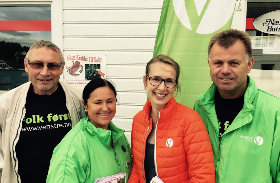 Gunnar Egge, Torunn Vestbø Gjerde, Iselin Nybø og Narve Susort på tur i Tysvær i dag. Foto: Venstre