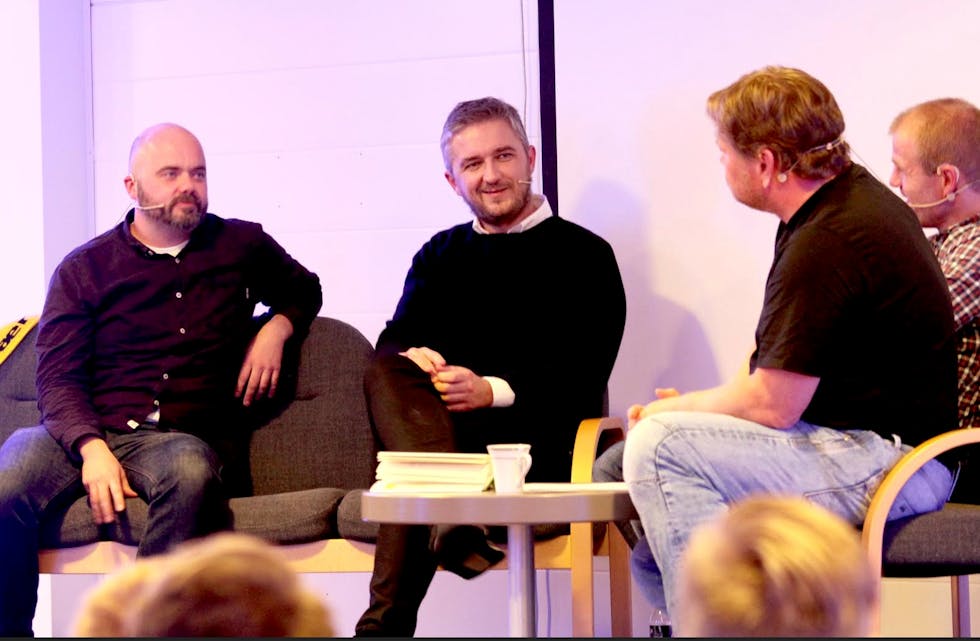 Aleksander Schau, Thomas Aune og Egil Østenstad gjestet Skjoldhuset og bLEST fredag kveld. programleder var Alf-Einar Kvalavåg. Foto: Mona Terjesen