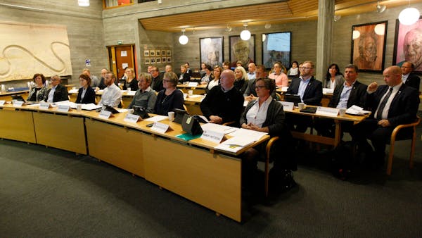 Budsjettforslagene er nå lagt fram for formannskapet. Nå er det opp til kommunestyret. Foto: Alf-Einar Kvalavåg