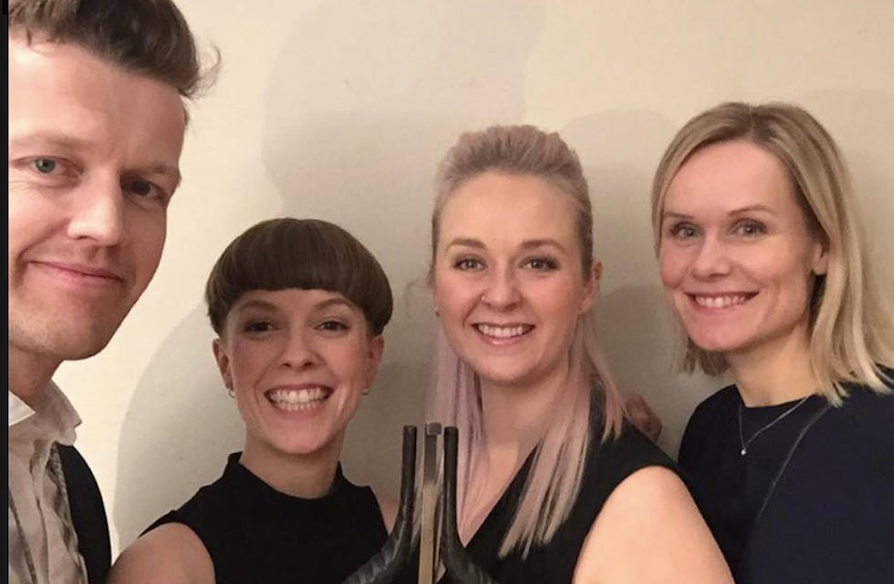 En god dag på jobb. Hurra vi vant!! Det er så deilig når ekte talent og folk som jobber beinhardt får velfortjent hyllest! Gratulerer Gunhild og Megan!! , skriver Lars Kåre Hustoft i en Facebookmedling.