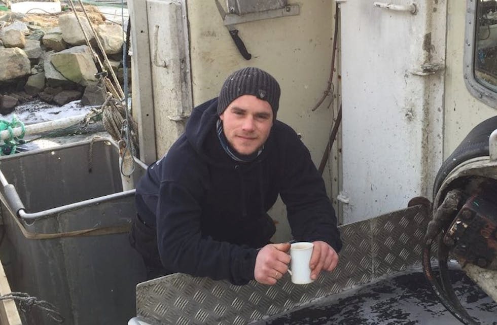Fiskar Odd Eivind Hersdal har travle dagar for tida. Sjømat-næringa går så det suser om dagen, og skaper gode tider for fiskarane.
Foto: Mona Terjesen