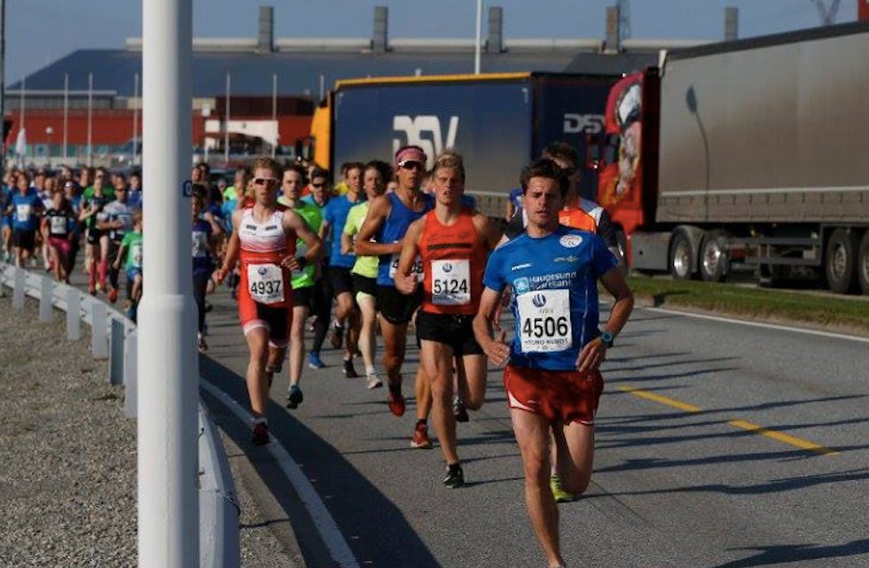 Thomas Finshus i tet under Hydro Rundt. Han ble nummer tre til slutt. Foto: Privat