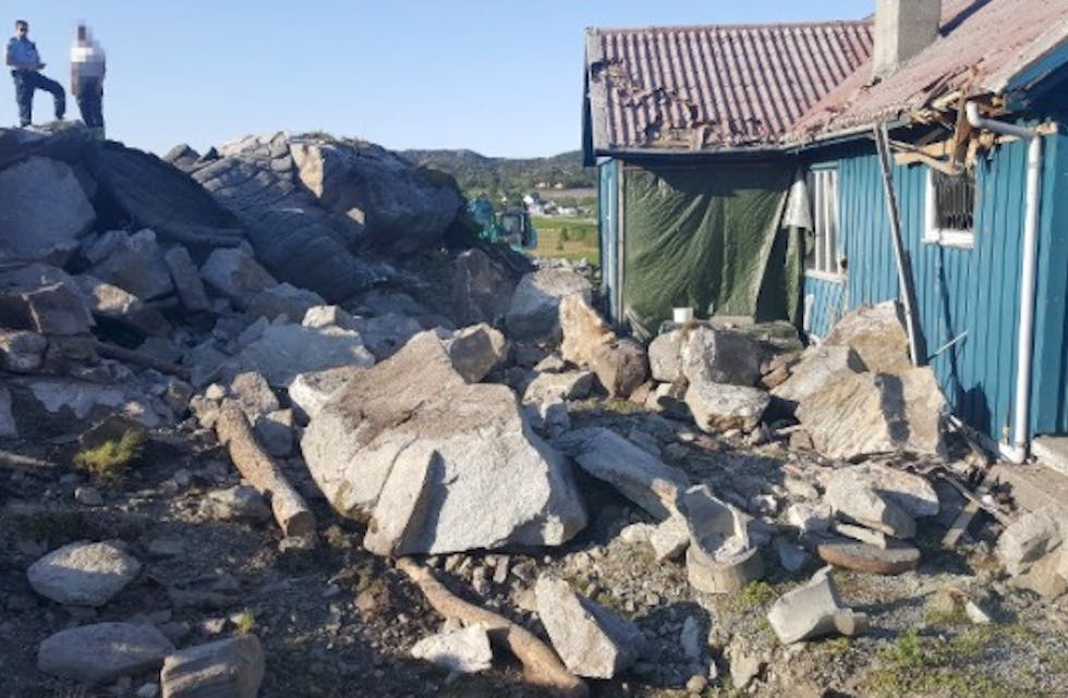 Slik ser det ut etter sprengningsulukken på Førland. Foto: Politiet