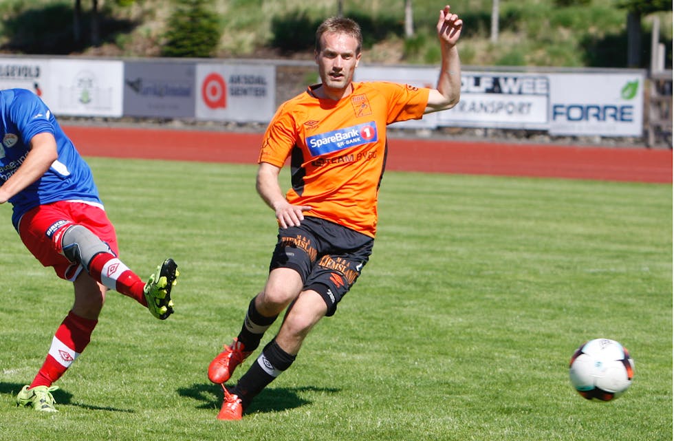 Gabriel Noriega sender Stegaberg i ledelsen 3-2. Foto: Alf-Einar Kvalavåg