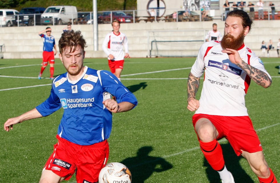 Roy Marius Helgeland (t.h.) og Nedstrand møter Avaldsnes 2 til en vanskelig toppkamp i kveld. Foto: Alf-Einar Kvalavåg