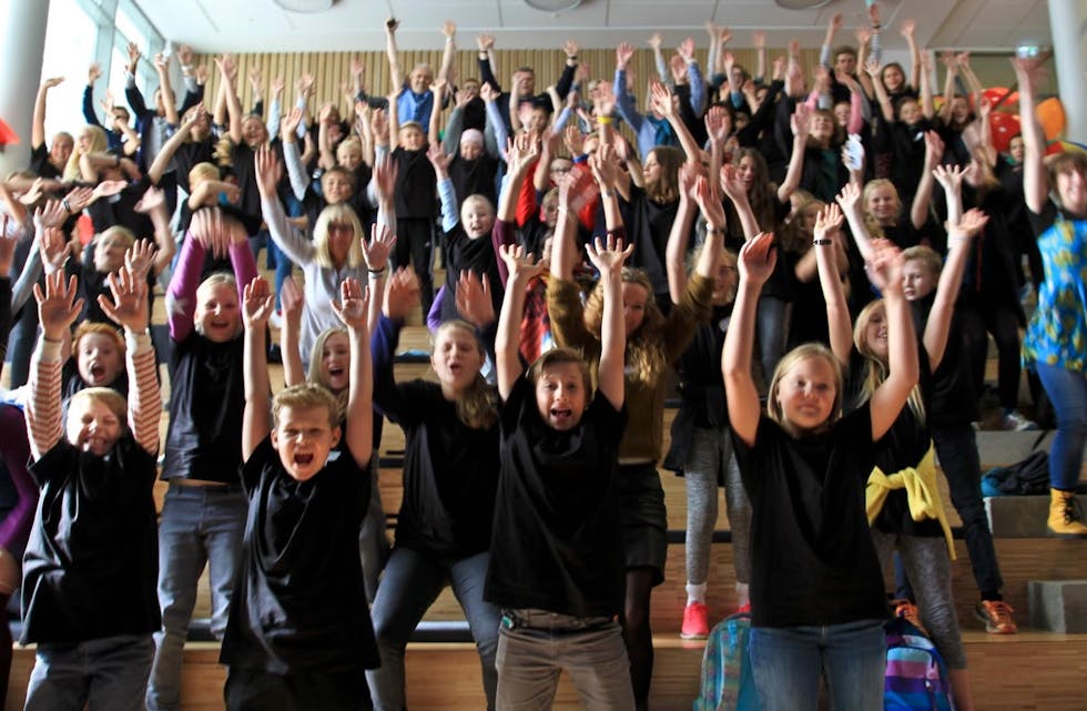 Denne gjengen kursten seg på å ta i mot artister og andre gjester på skolene. Foto: Ørjan Baugstø Iversen