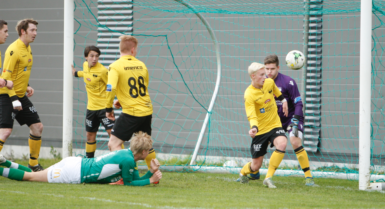 skjermbilde-2016-10-15-kl-21-26-16