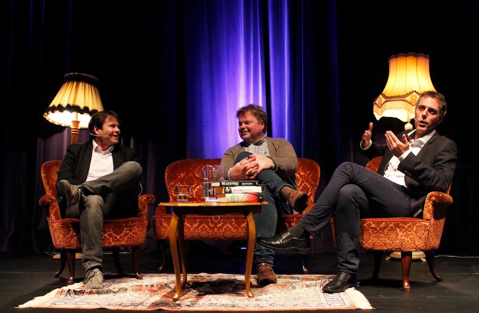 «Maestro»-forfatter Geir Tangen (t.h.) hadde gledet seg i flere måneder til å ha samtale med to av Nordens fremste krimforfattere, Torkil Damhaug og Jørn Lier Horst. Foto: Eva Birkeland