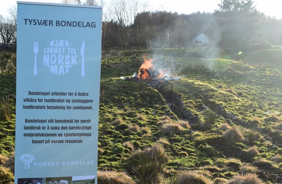 Tysvær Bondelag hadde i samband med bålaksjonen til Norges Bondelag ei markering tysdag.