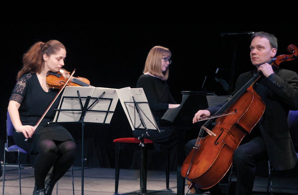 Denne gjengen lover romantisk lunsj. Kommer du? Foto: Harald Nordbakken