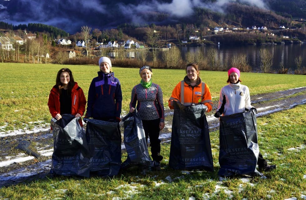 Elevene ved Tveit har gjort en stor innsats mot søppel.  Foto: Birgitte Haga Larsen
