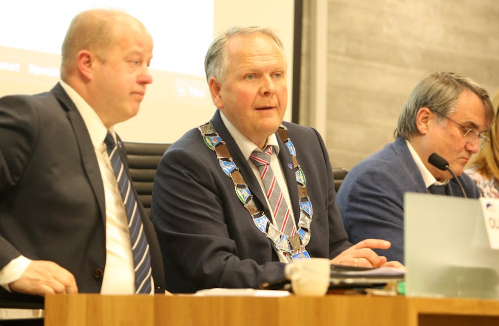 Ordfører Sigmund Lier er på vei til Oslo for å kjempe Tysvær sin sak. Foto: Alf-Einar Kvalavåg