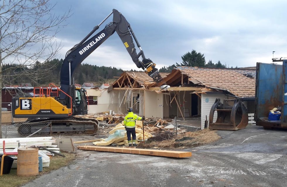 Nå er den gamle barnehagen på Førland jevnet med jorden. Foto: Kjell Bjørkheim/Tysvær kommune
