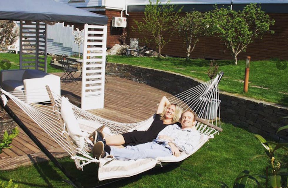 Dette bildet av den idylliske plassen, har Sandra og Øyvind Aksland lagt ut saman med annonsa på Facebook.