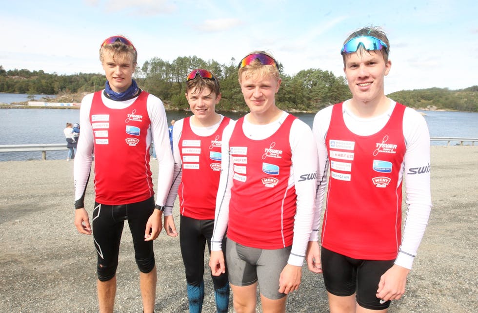 Satser på mer gull i helga, gliste ungdommene Leander Helgesen, Nicolai Lønning, Sander Askeland og Marius Alne etter NM-gullet på sprintdistansen under NM på hjemmebane.