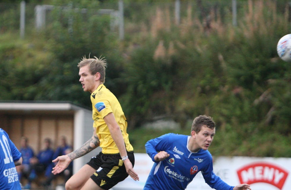Aleksander Gundersen scoret ett mål, men var ellers lite med i spillet mot Voll som vant 5-2. Foto: Alf-Einar Kvalavåg
