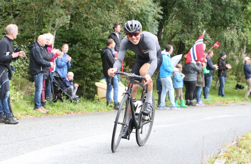 Endre Espedal fra Haugesund på vei mot mål som den aller første vinneren av «Nye Tysværrittet». Foto: Alf-Einar Kvalavåg