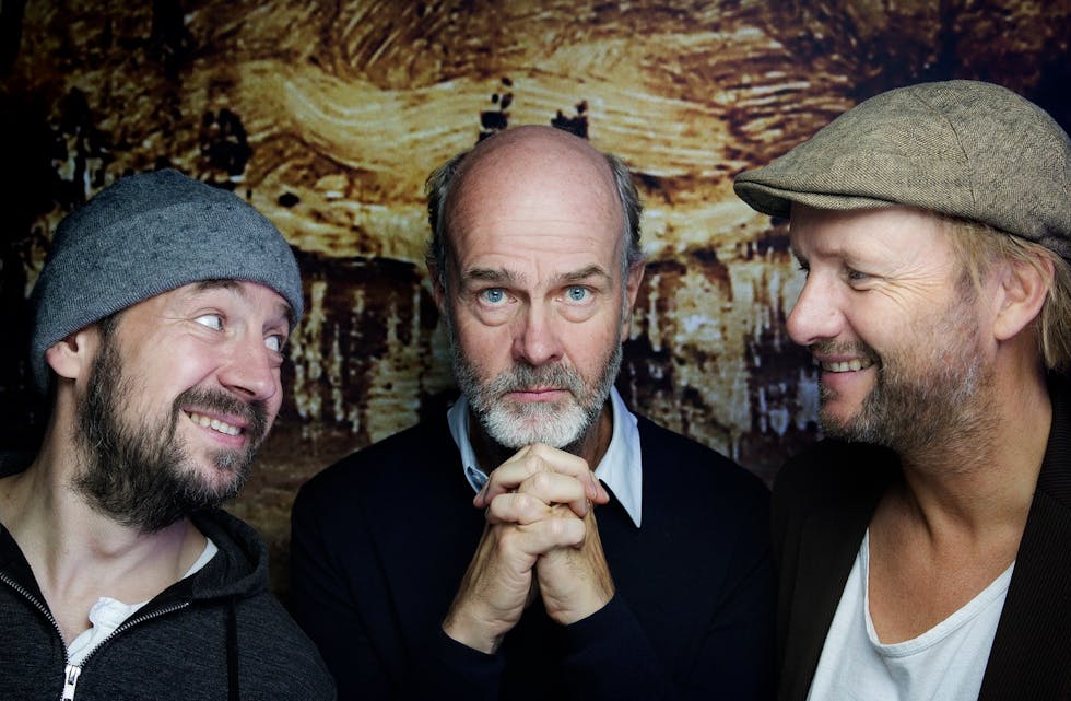 Med stjerneregissør Erik Poppe i registolenog de to drevne skuespillerne Hallvard Holmen og Øystein Martinsen på scenen, er det bare å glede seg. Foto: Agnete Brun /Riksteateret