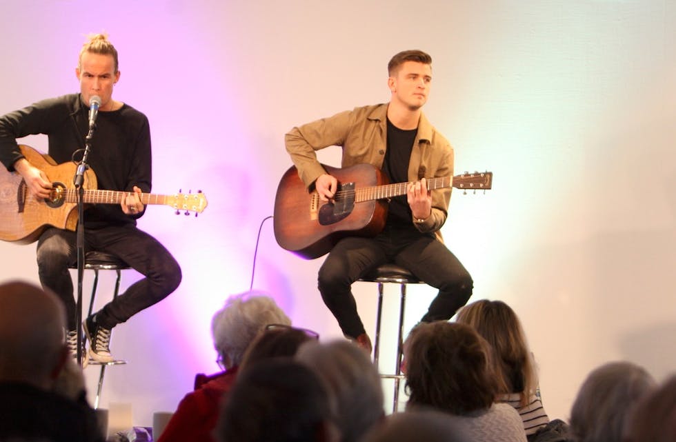 Liten og stor møtte opp for å høre «Muddy Young».