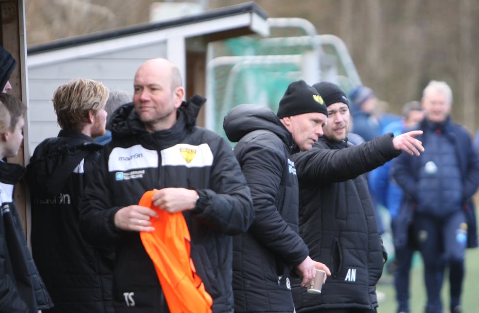 Denne gjengen skal få jobbe godt med å sikre seg poeng denne sesongen. Trond Steinsland, Aleksander Nilsen og Bjørn Arne Steinsland. Foto: Alf-Einar Kvalavåg