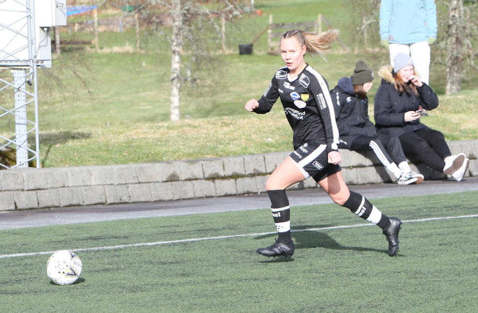 Malene Sørenes hadde ristet av seg finaletapet i kveld. Hun banket inn tre mål mot Torvastad. Arkivfoto: Alf-Einar Kvalavåg