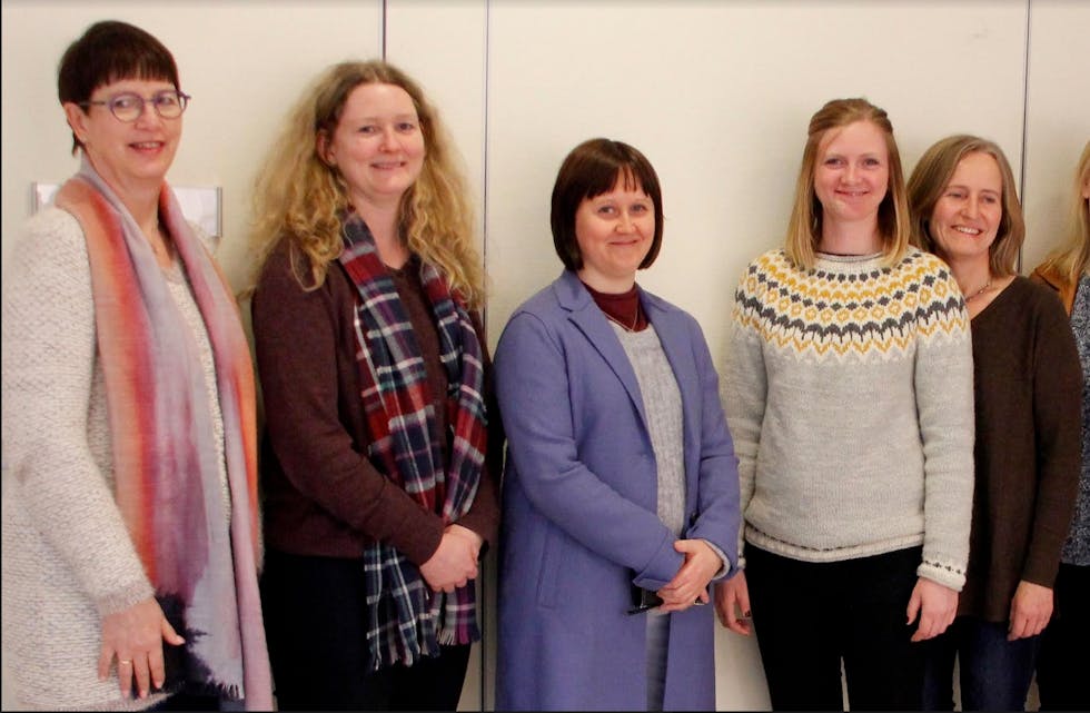 Frå høgre Synnøve Bredal Bjelland, leiar og kasserar, Judith Bakkevig Håland, nestleiar, Kamilla Bakkevig, skrivar, Henriette Lønning, styremedlem, Anita Helgeland, varamedlem, Audhild Drivdal Frøyland, varamedlem og Åse Berit Rolland, varamedlem. Jan Øvernes, styremedlem, var ikkje til stades.