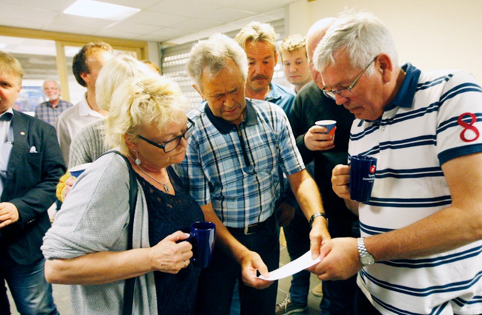 Valgvake for FRP for fire år siden. I kveld er det nye tall og nye personer som skal velges inn i kommunestyret. Arkivfoto: Alf-Einar Kvalavåg
