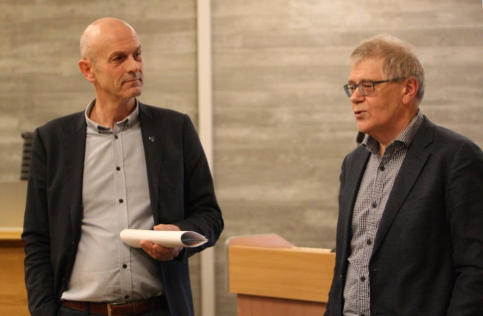 Rådmann Sigurd Eikje og økonomisjef Tor Leif Helgesen kan vise til gode resultat også i 2019. 
Foto: Alf-Einar Kvalavåg

