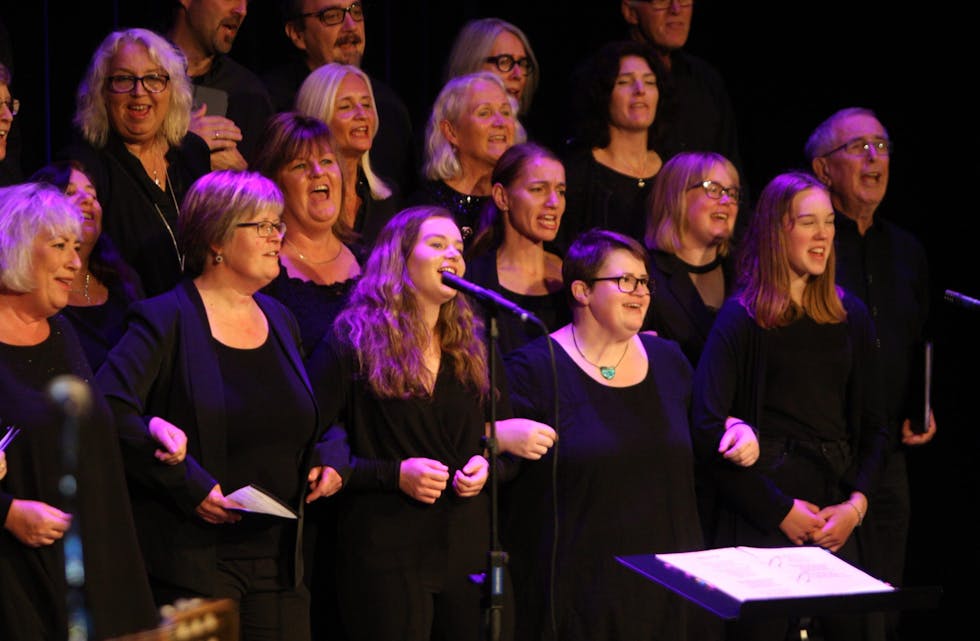 9. desember skal Aksang og Boknakoret vere med på konserten til Hanne i Vår Frelsers kyrkje i Haugesund.