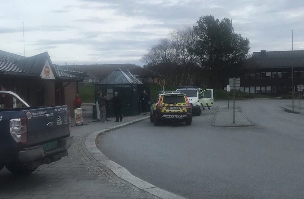 Politiet fikk raskt kontroll over mannen. Foto: Alf-Einar Kvalavåg