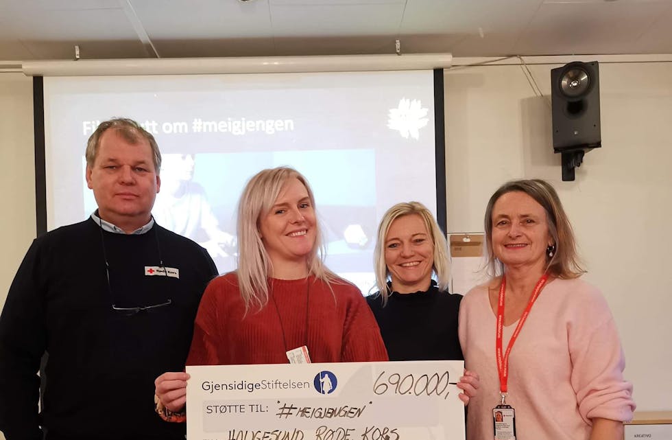 Heile 690.000 fekk Haugesund Røde Kors for å drive vidare og utvide #meigjengen. Midlane gjer at dei også kan starta tilbodet i Tysvær. Prosjektleiar Karoline Kolstø held stolt fram «sjekken».
Foto: Privat